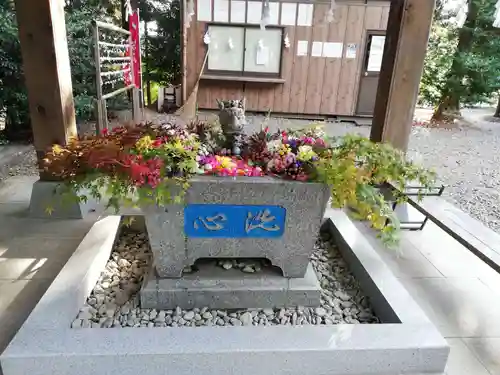 滑川神社 - 仕事と子どもの守り神の手水