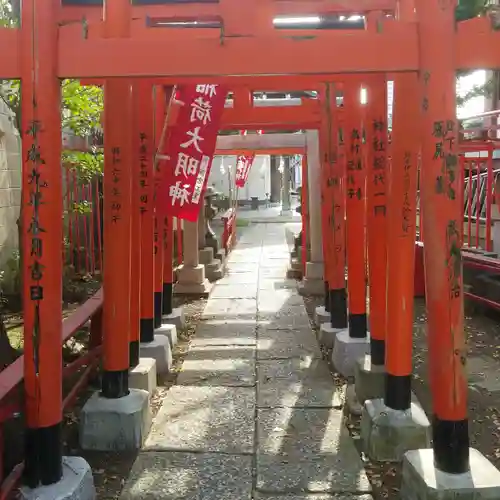 諏訪神社の鳥居