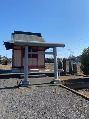 香取神社稲荷大明神の鳥居