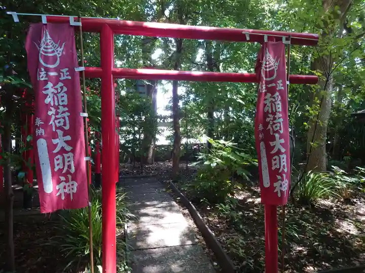 鎮守氷川神社の末社・摂社