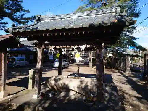 水原八幡宮の手水舎