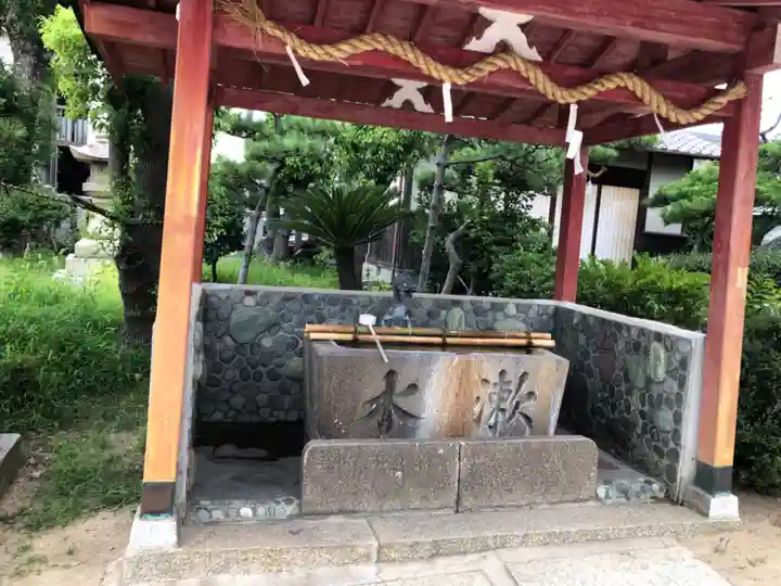 伊弉冊神社の手水舎