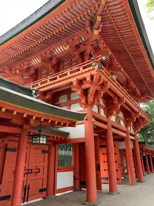 武蔵一宮氷川神社の山門・神門