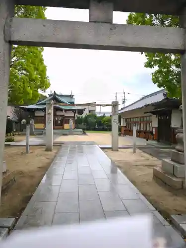 恵美須神社の{uncategorized: "未分類", other: "その他", undefined: "問題あり", building: "その他建物", grave: "お墓", sacred_gate: "鳥居", guardian: "狛犬", statue: "像", buddha: "仏像", history: "歴史", nature: "自然", garden: "庭園", animal: "動物", pagoda: "塔", temizu: "手水舎", mountain_gate: "山門・神門", sanctuary: "本殿・本堂", subordinate: "末社・摂社", art: "芸術", scenery: "景色", jizo: "地蔵", ema: "絵馬", goshuin: "御朱印", omikuji: "おみくじ", items: "授与品その他", amulet: "お守り", goshuincho: "御朱印帳", eats: "食事", festival: "お祭り", votive_dance: "神楽", shichigosan: "七五三参", wedding: "結婚式", experience: "体験その他", initially: "初詣", around: "周辺", anti_infection: "感染症対策"}