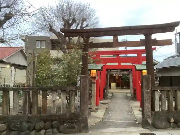 天王坊稲荷神社の鳥居