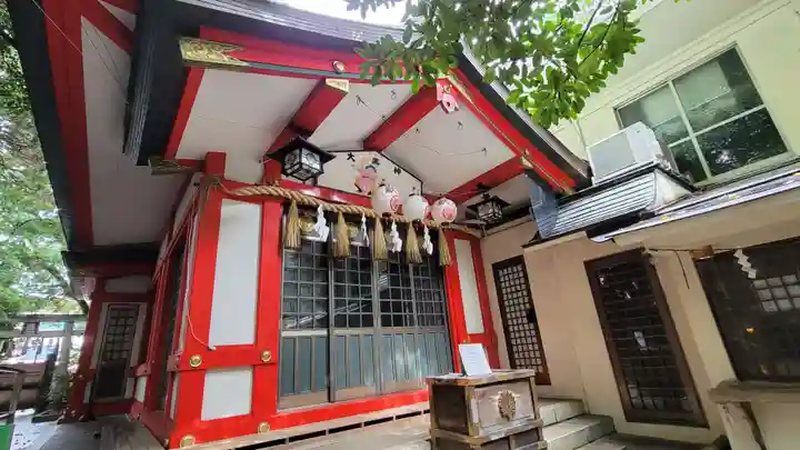 子安神社の本殿・本堂