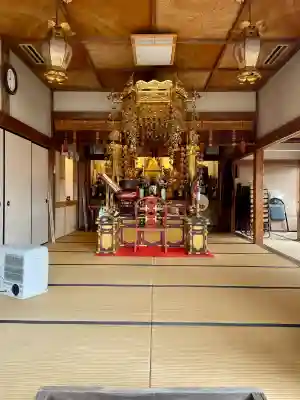 本成寺の{uncategorized: "未分類", other: "その他", undefined: "問題あり", building: "その他建物", grave: "お墓", sacred_gate: "鳥居", guardian: "狛犬", statue: "像", buddha: "仏像", history: "歴史", nature: "自然", garden: "庭園", animal: "動物", pagoda: "塔", temizu: "手水舎", mountain_gate: "山門・神門", sanctuary: "本殿・本堂", subordinate: "末社・摂社", art: "芸術", scenery: "景色", jizo: "地蔵", ema: "絵馬", goshuin: "御朱印", omikuji: "おみくじ", items: "授与品その他", amulet: "お守り", goshuincho: "御朱印帳", eats: "食事", festival: "お祭り", votive_dance: "神楽", shichigosan: "七五三参", wedding: "結婚式", experience: "体験その他", initially: "初詣", around: "周辺", anti_infection: "感染症対策"}