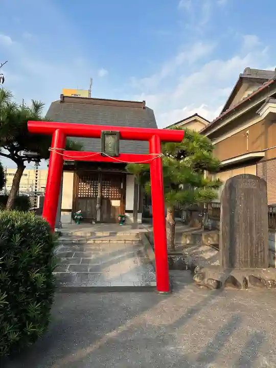 釆女女体神社(埼玉県)