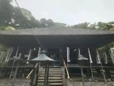 杉本寺の{uncategorized: "未分類", other: "その他", undefined: "問題あり", building: "その他建物", grave: "お墓", sacred_gate: "鳥居", guardian: "狛犬", statue: "像", buddha: "仏像", history: "歴史", nature: "自然", garden: "庭園", animal: "動物", pagoda: "塔", temizu: "手水舎", mountain_gate: "山門・神門", sanctuary: "本殿・本堂", subordinate: "末社・摂社", art: "芸術", scenery: "景色", jizo: "地蔵", ema: "絵馬", goshuin: "御朱印", omikuji: "おみくじ", items: "授与品その他", amulet: "お守り", goshuincho: "御朱印帳", eats: "食事", festival: "お祭り", votive_dance: "神楽", shichigosan: "七五三参", wedding: "結婚式", experience: "体験その他", initially: "初詣", around: "周辺", anti_infection: "感染症対策"}