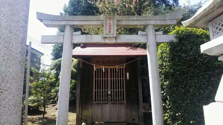 南永井八幡神社の末社・摂社