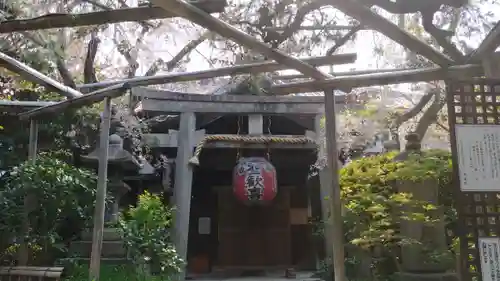 雨宝院の鳥居