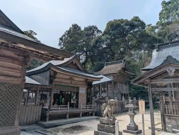 山王宮日吉神社の{uncategorized: "未分類", other: "その他", undefined: "問題あり", building: "その他建物", grave: "お墓", sacred_gate: "鳥居", guardian: "狛犬", statue: "像", buddha: "仏像", history: "歴史", nature: "自然", garden: "庭園", animal: "動物", pagoda: "塔", temizu: "手水舎", mountain_gate: "山門・神門", sanctuary: "本殿・本堂", subordinate: "末社・摂社", art: "芸術", scenery: "景色", jizo: "地蔵", ema: "絵馬", goshuin: "御朱印", omikuji: "おみくじ", items: "授与品その他", amulet: "お守り", goshuincho: "御朱印帳", eats: "食事", festival: "お祭り", votive_dance: "神楽", shichigosan: "七五三参", wedding: "結婚式", experience: "体験その他", initially: "初詣", around: "周辺", anti_infection: "感染症対策"}