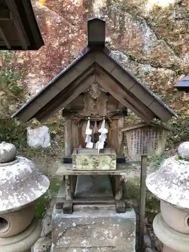 玉作湯神社の末社