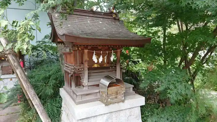 成子天神社の末社・摂社