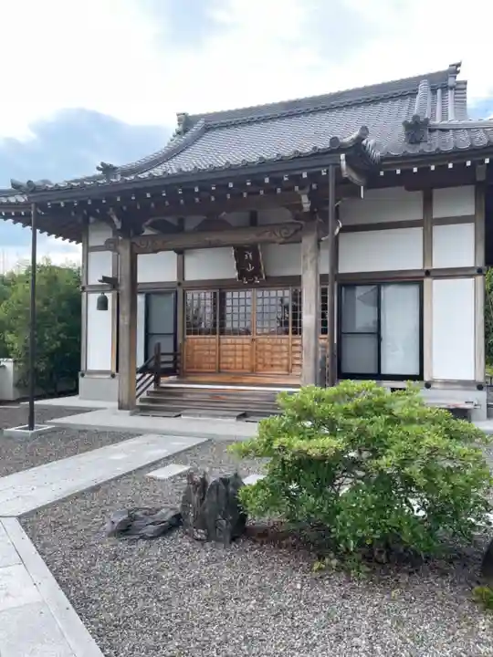 極楽寺の本殿・本堂