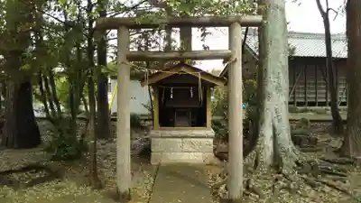 素鵞神社の末社・摂社