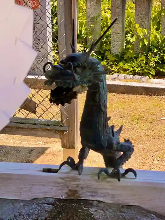 琴彈八幡宮の手水舎