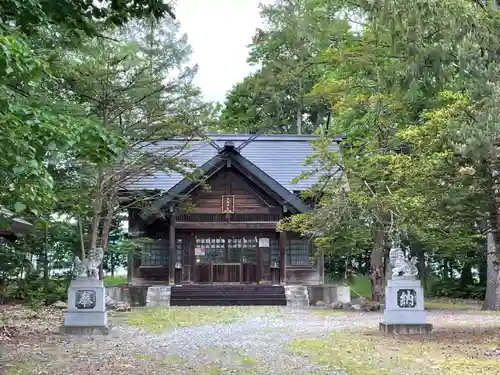 多寄神社の本殿・本堂