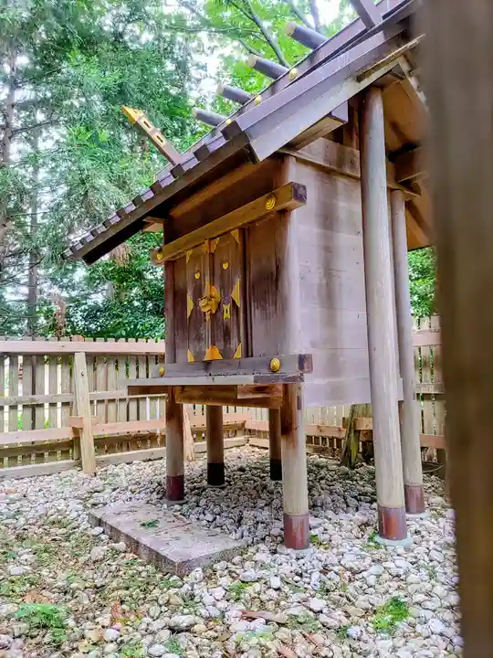 仲神社の本殿・本堂