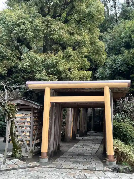 銭洗弁財天宇賀福神社(神奈川県)