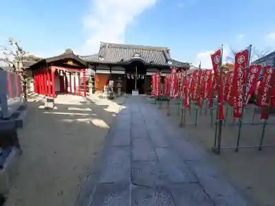 小山産土神社の{uncategorized: "未分類", other: "その他", undefined: "問題あり", building: "その他建物", grave: "お墓", sacred_gate: "鳥居", guardian: "狛犬", statue: "像", buddha: "仏像", history: "歴史", nature: "自然", garden: "庭園", animal: "動物", pagoda: "塔", temizu: "手水舎", mountain_gate: "山門・神門", sanctuary: "本殿・本堂", subordinate: "末社・摂社", art: "芸術", scenery: "景色", jizo: "地蔵", ema: "絵馬", goshuin: "御朱印", omikuji: "おみくじ", items: "授与品その他", amulet: "お守り", goshuincho: "御朱印帳", eats: "食事", festival: "お祭り", votive_dance: "神楽", shichigosan: "七五三参", wedding: "結婚式", experience: "体験その他", initially: "初詣", around: "周辺", anti_infection: "感染症対策"}