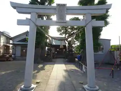 春日神社（下妙典）の鳥居