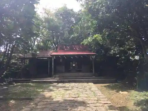 世持神社の本殿