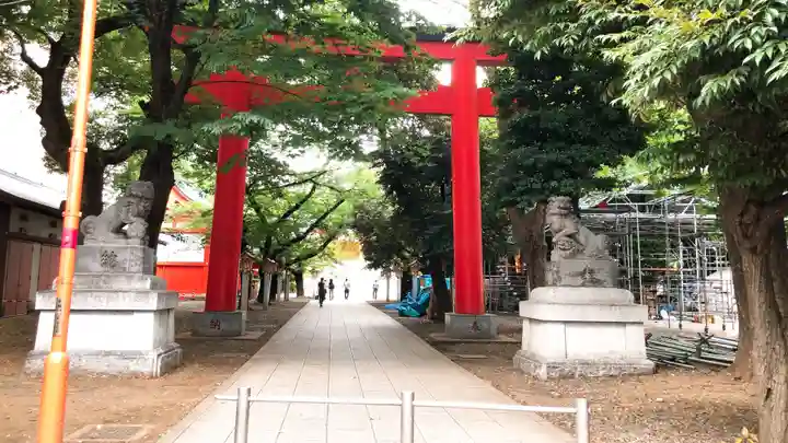 花園神社の鳥居
