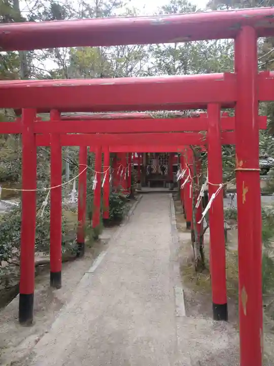 城山稲荷神社の鳥居