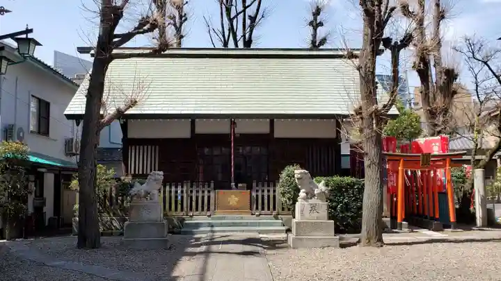 諏訪神社の本殿・本堂