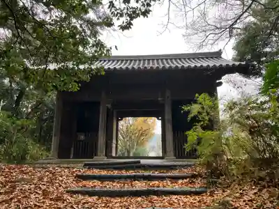 石峯寺の山門・神門