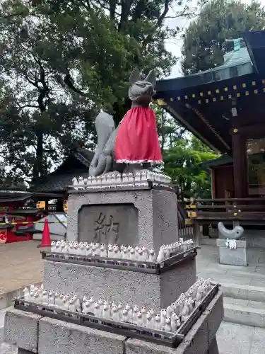 馬橋稲荷神社の{uncategorized: "未分類", other: "その他", undefined: "問題あり", building: "その他建物", grave: "お墓", sacred_gate: "鳥居", guardian: "狛犬", statue: "像", buddha: "仏像", history: "歴史", nature: "自然", garden: "庭園", animal: "動物", pagoda: "塔", temizu: "手水舎", mountain_gate: "山門・神門", sanctuary: "本殿・本堂", subordinate: "末社・摂社", art: "芸術", scenery: "景色", jizo: "地蔵", ema: "絵馬", goshuin: "御朱印", omikuji: "おみくじ", items: "授与品その他", amulet: "お守り", goshuincho: "御朱印帳", eats: "食事", festival: "お祭り", votive_dance: "神楽", shichigosan: "七五三参", wedding: "結婚式", experience: "体験その他", initially: "初詣", around: "周辺", anti_infection: "感染症対策"}