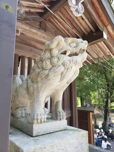 西寒多神社の狛犬