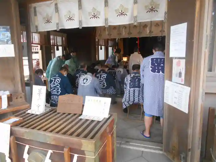 片瀬諏訪神社の本殿・本堂