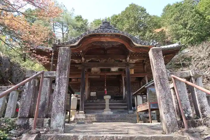 法華寺の本殿・本堂