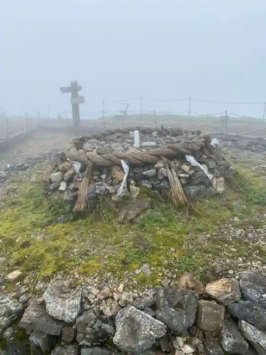 劔山本宮宝蔵石神社(徳島県)