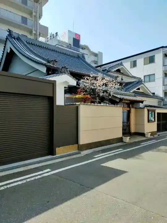 西條寺の{uncategorized: "未分類", other: "その他", undefined: "問題あり", building: "その他建物", grave: "お墓", sacred_gate: "鳥居", guardian: "狛犬", statue: "像", buddha: "仏像", history: "歴史", nature: "自然", garden: "庭園", animal: "動物", pagoda: "塔", temizu: "手水舎", mountain_gate: "山門・神門", sanctuary: "本殿・本堂", subordinate: "末社・摂社", art: "芸術", scenery: "景色", jizo: "地蔵", ema: "絵馬", goshuin: "御朱印", omikuji: "おみくじ", items: "授与品その他", amulet: "お守り", goshuincho: "御朱印帳", eats: "食事", festival: "お祭り", votive_dance: "神楽", shichigosan: "七五三参", wedding: "結婚式", experience: "体験その他", initially: "初詣", around: "周辺", anti_infection: "感染症対策"}