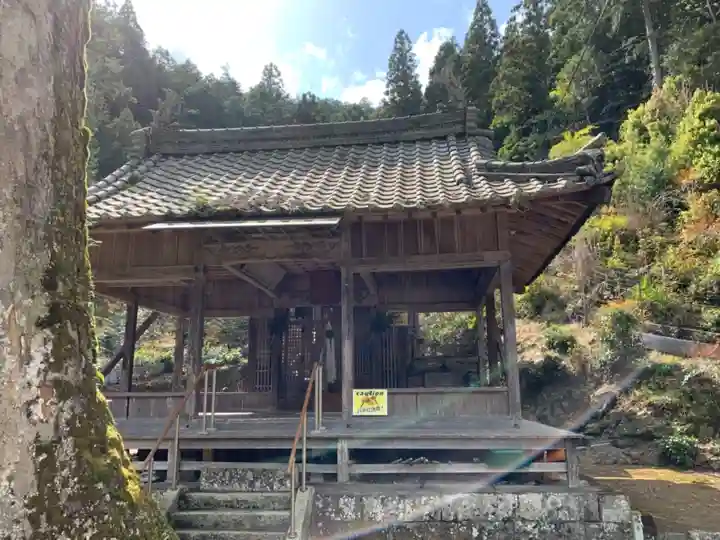 大河内神社の本殿・本堂