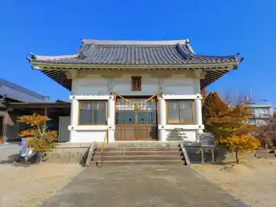 貝津神社の本殿・本堂