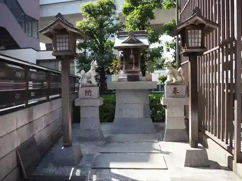 仲六郷熊野神社の末社・摂社