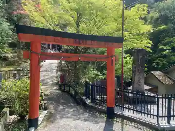満願滝弁財天の{uncategorized: "未分類", other: "その他", undefined: "問題あり", building: "その他建物", grave: "お墓", sacred_gate: "鳥居", guardian: "狛犬", statue: "像", buddha: "仏像", history: "歴史", nature: "自然", garden: "庭園", animal: "動物", pagoda: "塔", temizu: "手水舎", mountain_gate: "山門・神門", sanctuary: "本殿・本堂", subordinate: "末社・摂社", art: "芸術", scenery: "景色", jizo: "地蔵", ema: "絵馬", goshuin: "御朱印", omikuji: "おみくじ", items: "授与品その他", amulet: "お守り", goshuincho: "御朱印帳", eats: "食事", festival: "お祭り", votive_dance: "神楽", shichigosan: "七五三参", wedding: "結婚式", experience: "体験その他", initially: "初詣", around: "周辺", anti_infection: "感染症対策"}