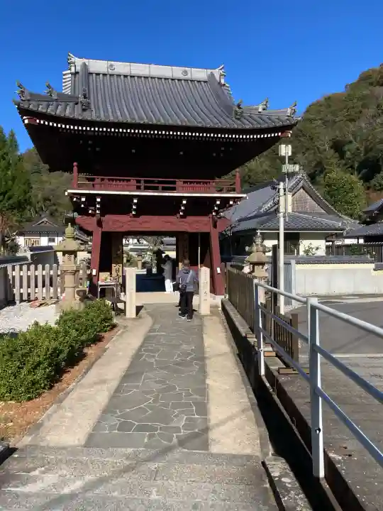 大日寺の{uncategorized: "未分類", other: "その他", undefined: "問題あり", building: "その他建物", grave: "お墓", sacred_gate: "鳥居", guardian: "狛犬", statue: "像", buddha: "仏像", history: "歴史", nature: "自然", garden: "庭園", animal: "動物", pagoda: "塔", temizu: "手水舎", mountain_gate: "山門・神門", sanctuary: "本殿・本堂", subordinate: "末社・摂社", art: "芸術", scenery: "景色", jizo: "地蔵", ema: "絵馬", goshuin: "御朱印", omikuji: "おみくじ", items: "授与品その他", amulet: "お守り", goshuincho: "御朱印帳", eats: "食事", festival: "お祭り", votive_dance: "神楽", shichigosan: "七五三参", wedding: "結婚式", experience: "体験その他", initially: "初詣", around: "周辺", anti_infection: "感染症対策"}