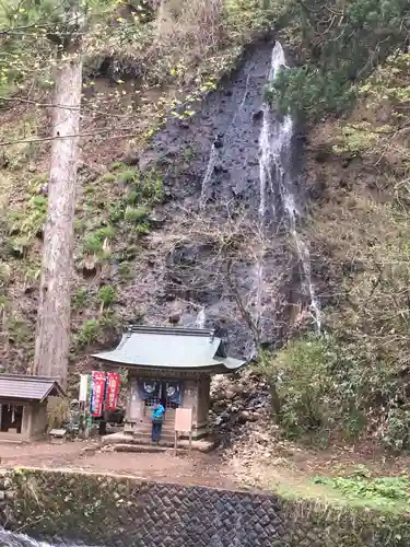 出羽神社(出羽三山神社)～三神合祭殿～の末社