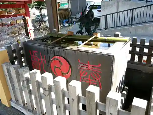 滝野川八幡神社の{uncategorized: "未分類", other: "その他", undefined: "問題あり", building: "その他建物", grave: "お墓", sacred_gate: "鳥居", guardian: "狛犬", statue: "像", buddha: "仏像", history: "歴史", nature: "自然", garden: "庭園", animal: "動物", pagoda: "塔", temizu: "手水舎", mountain_gate: "山門・神門", sanctuary: "本殿・本堂", subordinate: "末社・摂社", art: "芸術", scenery: "景色", jizo: "地蔵", ema: "絵馬", goshuin: "御朱印", omikuji: "おみくじ", items: "授与品その他", amulet: "お守り", goshuincho: "御朱印帳", eats: "食事", festival: "お祭り", votive_dance: "神楽", shichigosan: "七五三参", wedding: "結婚式", experience: "体験その他", initially: "初詣", around: "周辺", anti_infection: "感染症対策"}