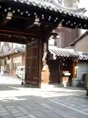 本能寺の山門