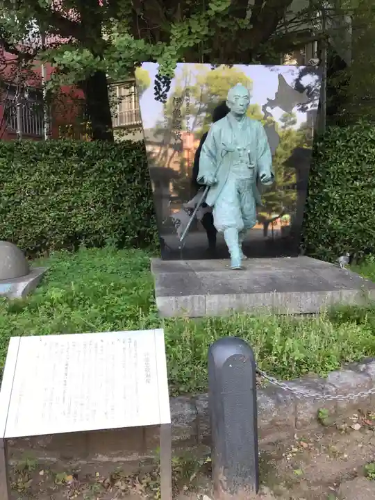 富岡八幡宮の像