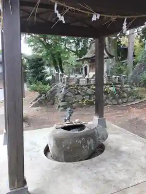 立野神社の手水舎