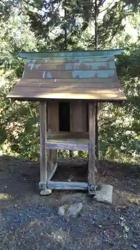 諏訪神社の末社