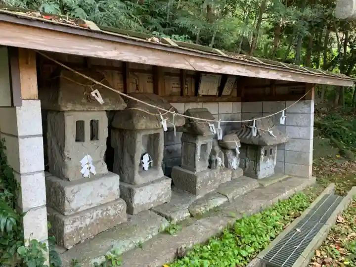 白旗神社の末社・摂社