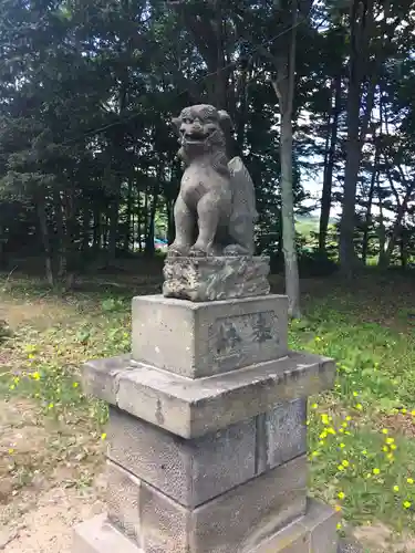 中小屋神社の狛犬